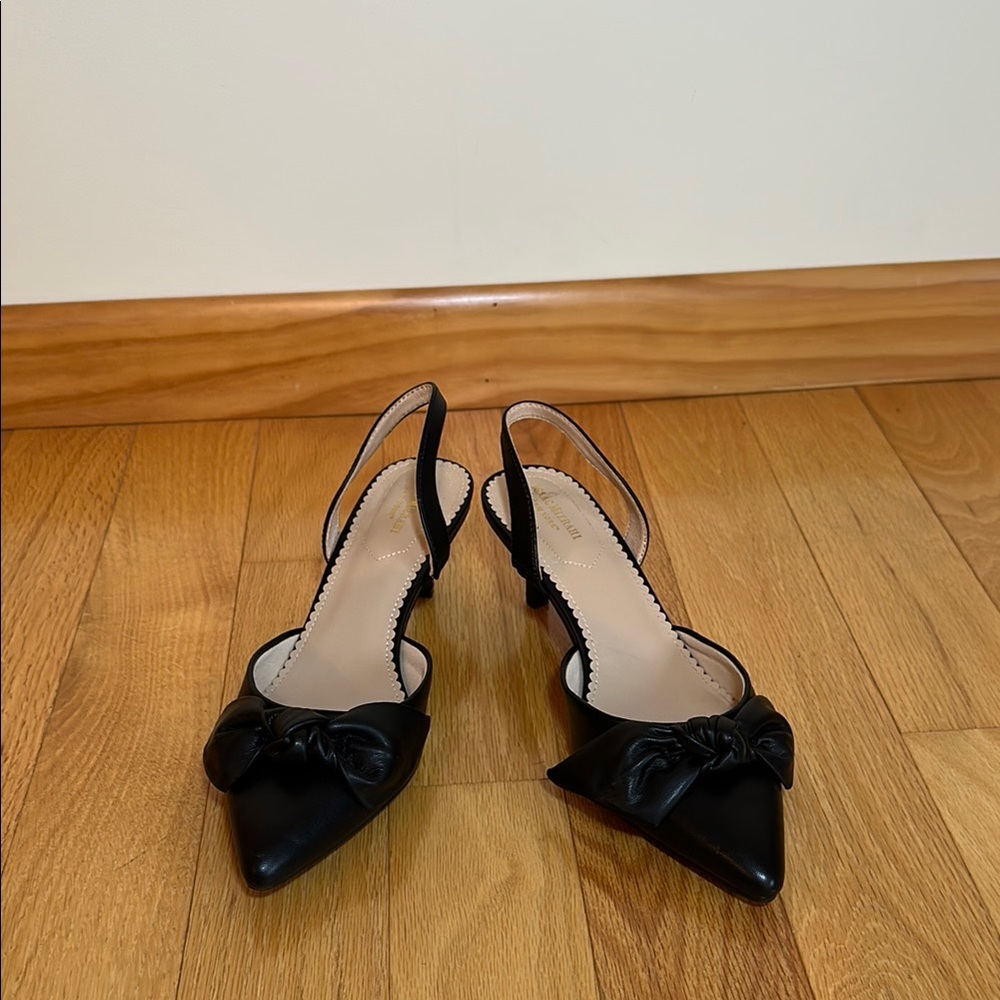 Isaac Mizrahi bow sling back kitten heel